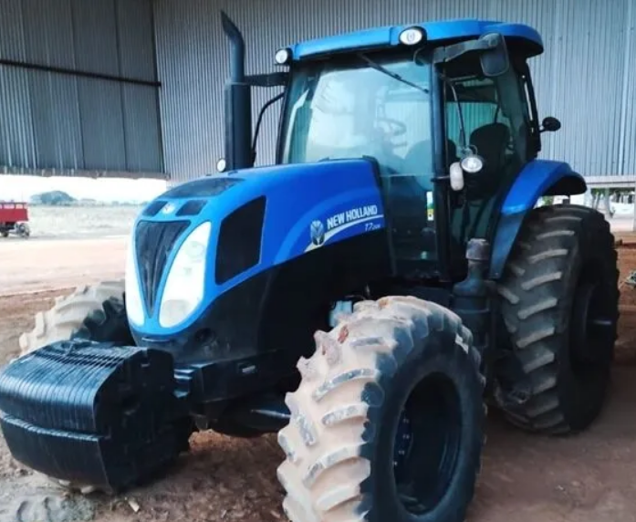 TRATOR NEW HOLLAND T7 205, ANO 2014