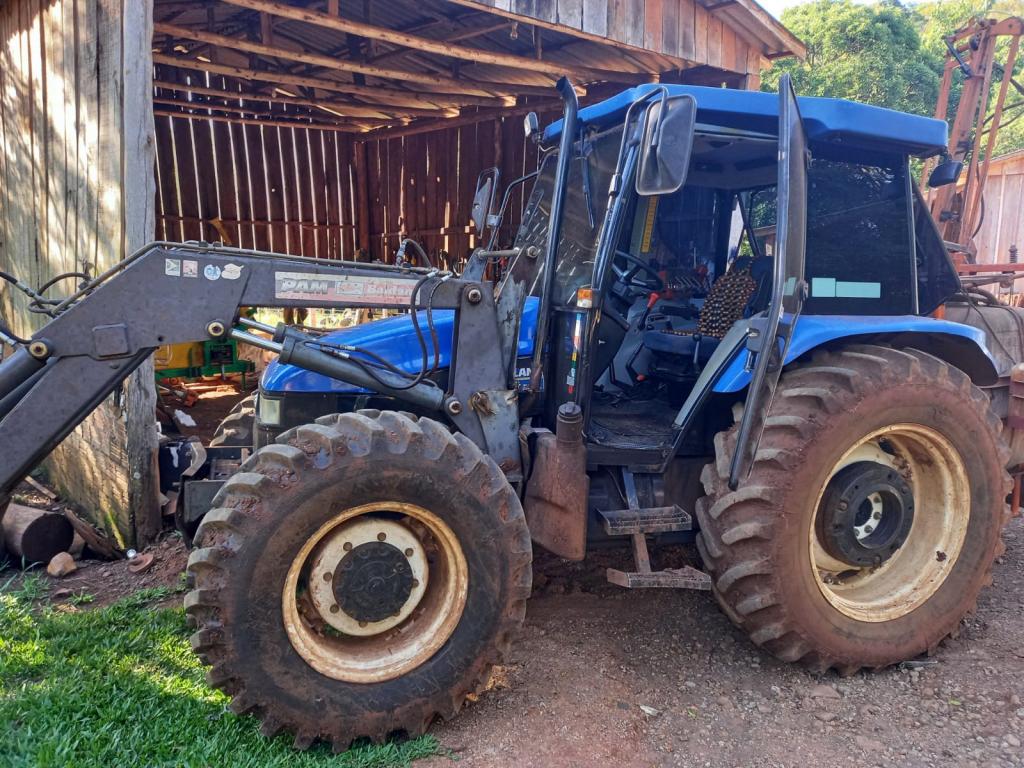 Trator New Holland TL85 2012/2013